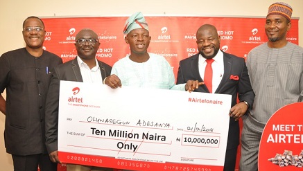 (L-r): Joshua Ngada, head, Consumer Protection Council, Lagos Zone; Dipo Jolaosho, general manager, Mass Market Segment; Oluwasegun Adesanya, N10million cash prize winner; Oladokun Oye, regional operations director, Lagos Region, Airtel Nigeria, and Fidelis Ajibogun, zonal coordinator, Nigerian Lottery Regulatory Commission, at the Airtel Red Hot promo prize presentation that held in Lagos on Wednesday.
